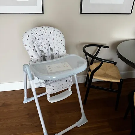 Stylish 2-bedroom Near Minster, Rydale House - Sleeps 4 * Йорк