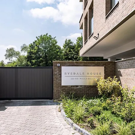 Stylish 2-bedroom Near Minster, Rydale House - Sleeps 4 Apartment