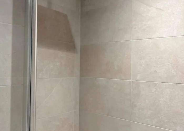 Stylish 2-bedroom Near Minster, Rydale House - Sleeps 4 Apartment *