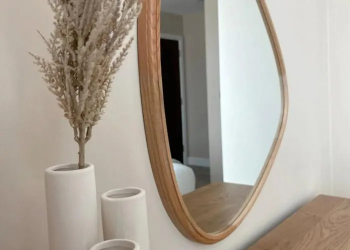 Apartment Stylish 2-bedroom Near Minster, Rydale House - Sleeps 4