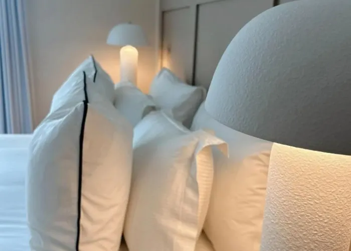 Apartment Stylish 2-bedroom Near Minster, Rydale House - Sleeps 4