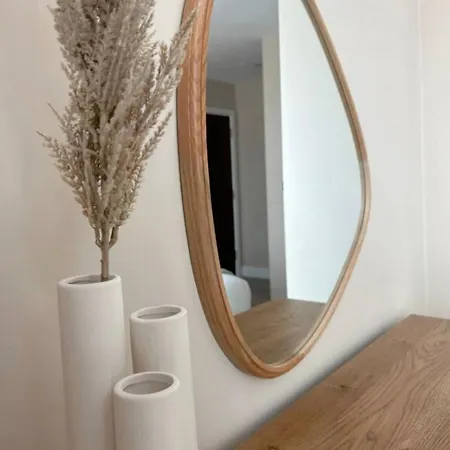 Apartment Stylish 2-bedroom Near Minster, Rydale House - Sleeps 4