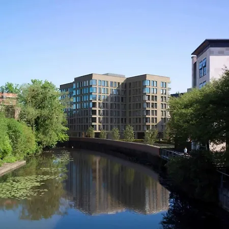 Stylish 2-bedroom Near Minster, Rydale House - Sleeps 4 * York